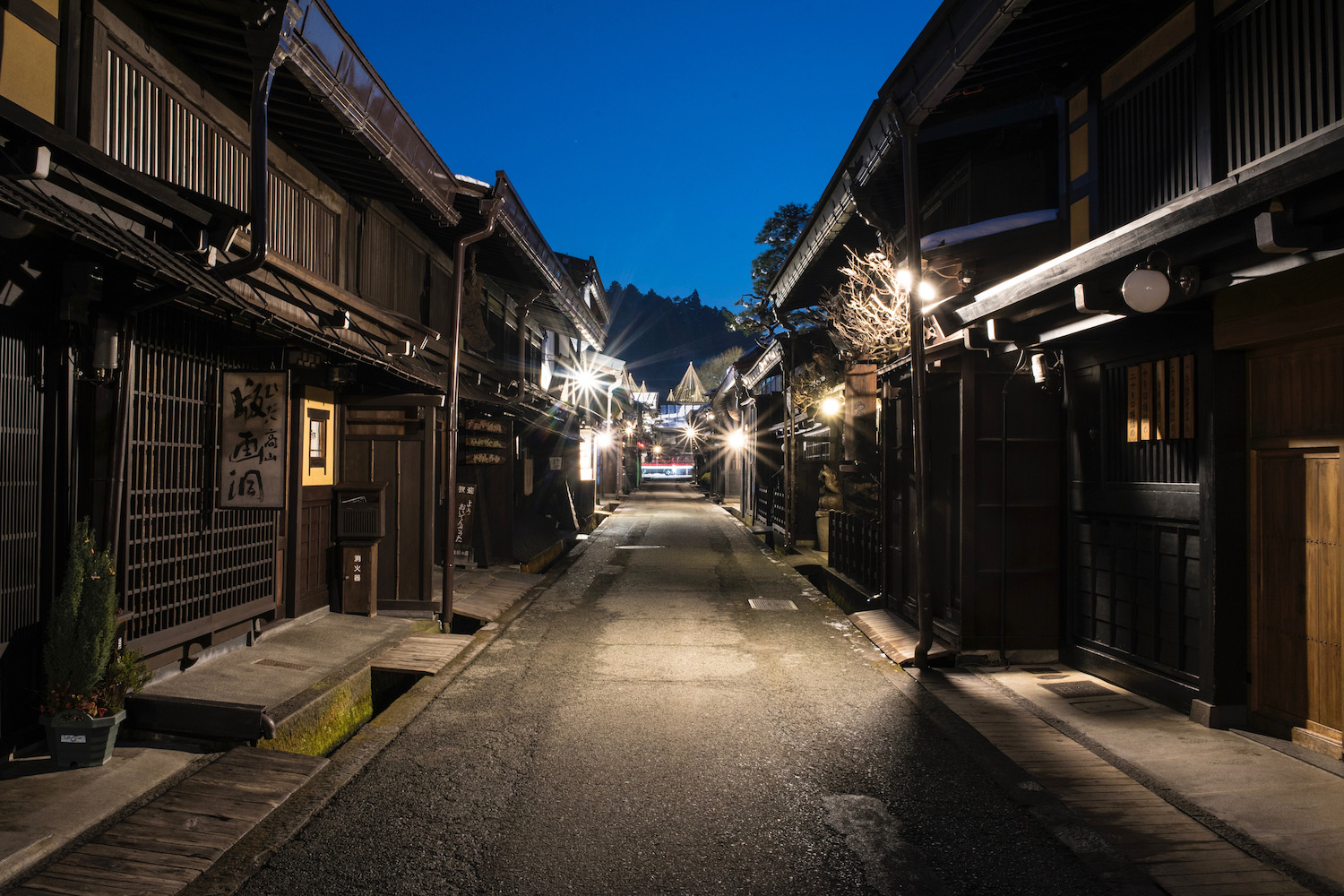 How to Take a Trip to Takayama from Tokyo